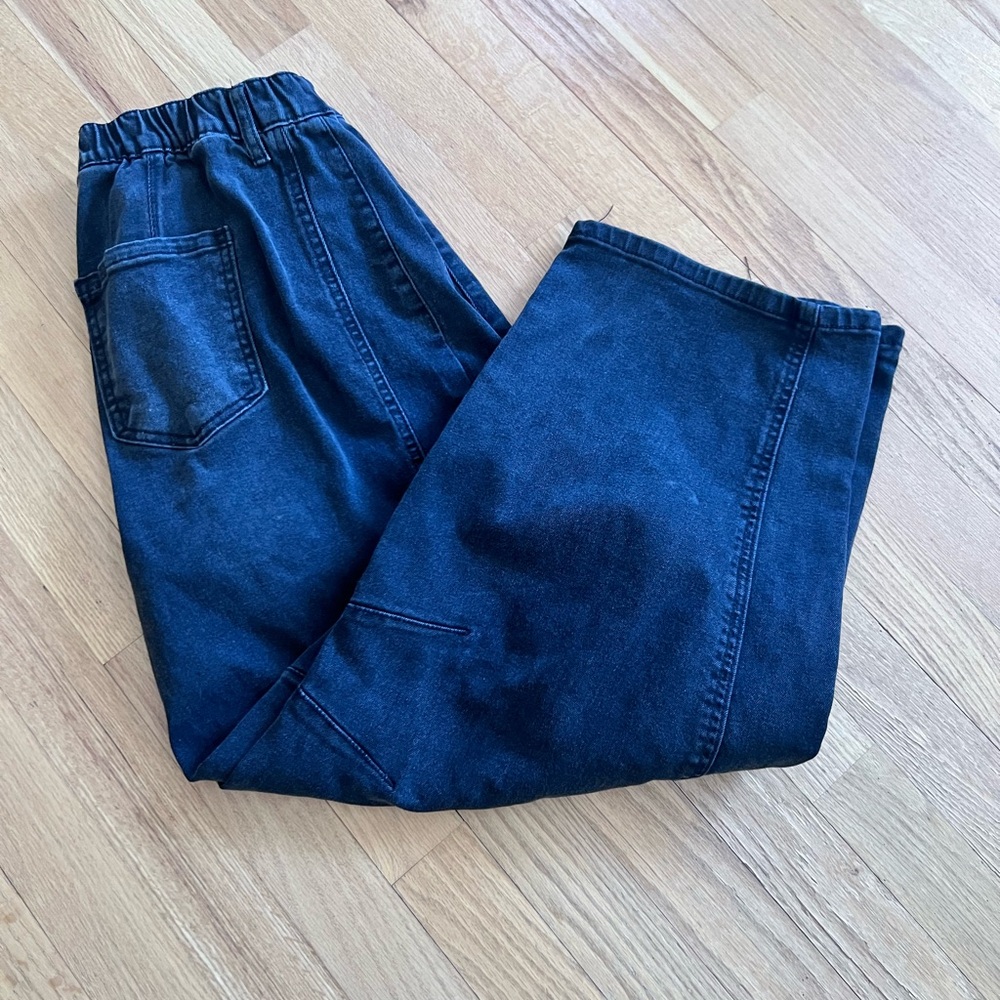Ladies Size Medium "No Comment" DENIM Black Elastic Waist Puffy Pants GUC ❤️